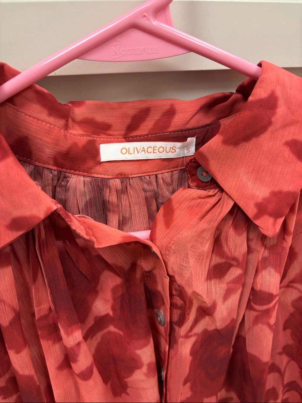 Button-Front Blouse in Red - Picture 2 of 5
